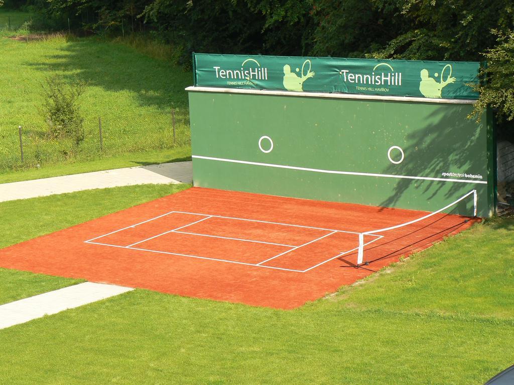 Tennishill